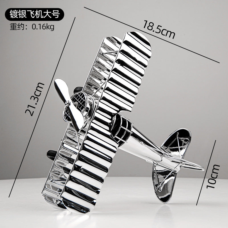 Cross-border Hot Selling Retro Style Iron Art Model Crafts Ornaments High-level Living Room Bedroom Desktop Decorations