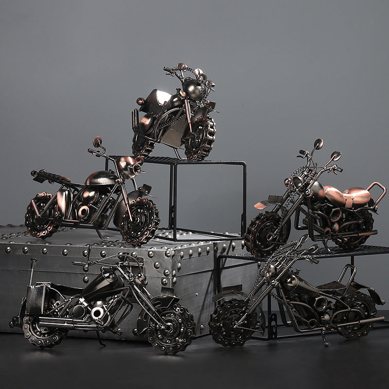 Cross-border Hot Selling Retro Style Iron Art Model Crafts Ornaments High-level Living Room Bedroom Desktop Decorations