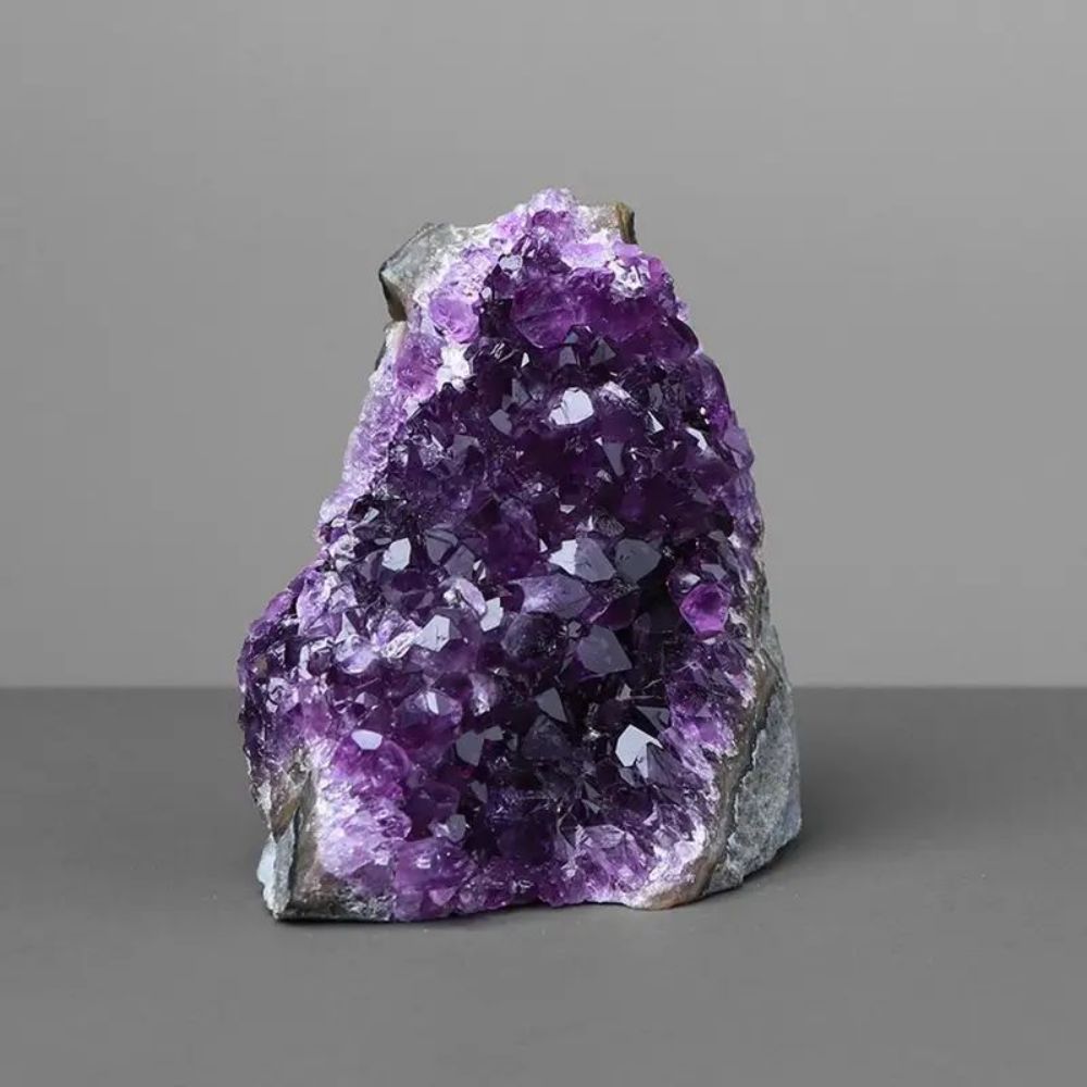 Natural crystal Uruguay amethyst crystal cluster crystal town home desktop ornaments East China Sea crystal wholesale a generation of hair