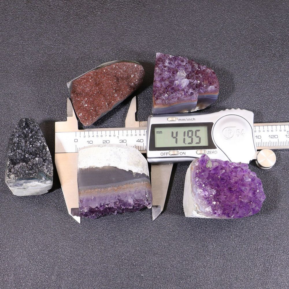 Natural crystal Uruguay amethyst crystal cluster crystal town home desktop ornaments East China Sea crystal wholesale a generation of hair